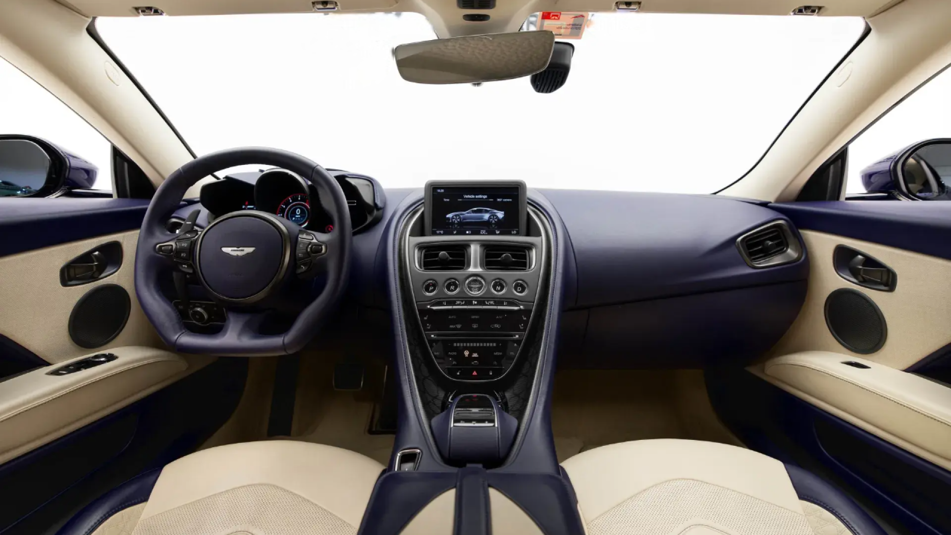 Aston Martin DBS Superleggera